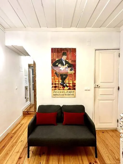 Apartment Kitsch Corner Paradise I Lisbon